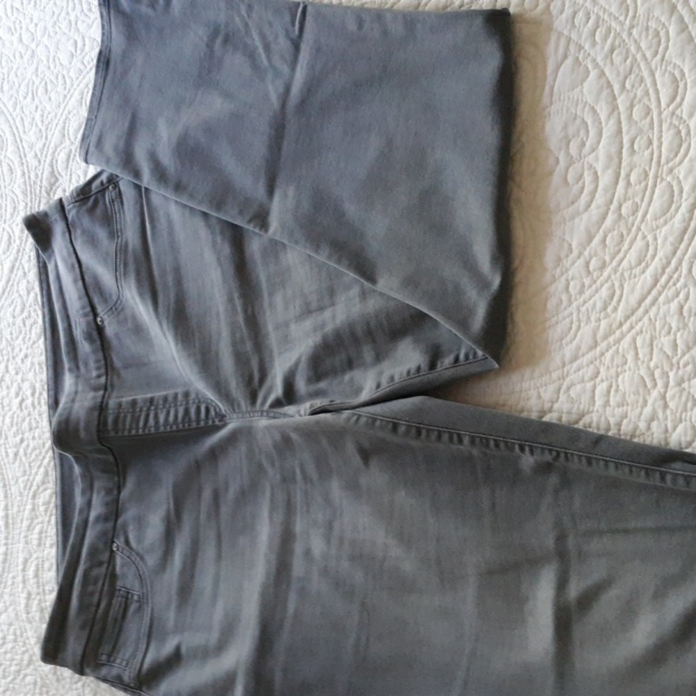 Chico's Gray Slim-Straight Jeans/Jeggings 18W